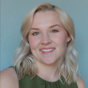 Meet your Posher, Savannah